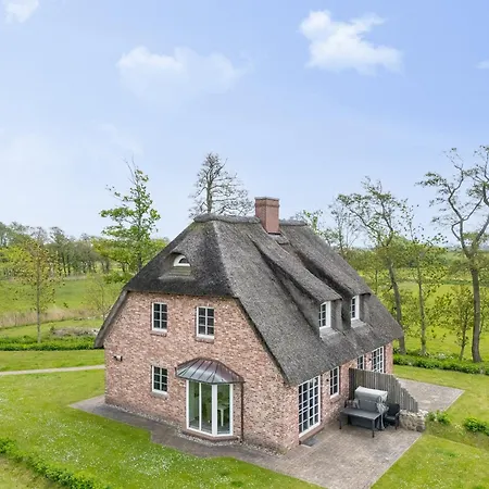House Reetdachhaus House 1 Tating